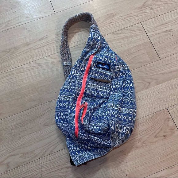 Kavu Handbags - Kavu Blue Canvas Tribal Ikat Rope Shoulder Sling Bag